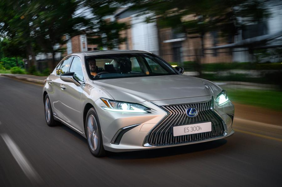 Lexus ES300h 2018 года  (ZA) (фото 28 из 45)